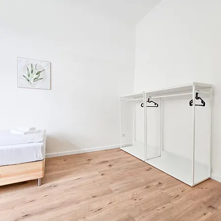 Tolstov - 3 - 30 Min Messe Dus Apartamento