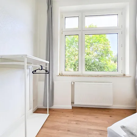 Tolstov - 3 - 30 Min Messe Dus Apartamento *